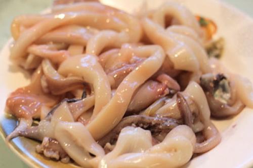 Кальмары с грибами и луком. Жареные кальмары с грибами