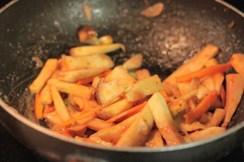 Кальмары с грибами и луком. Жареные кальмары с грибами