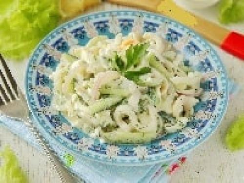 Кальмары в сметане с сыром. Кальмары в сметане — лучшие рецепты тушения в соусе на сковороде, в духовке