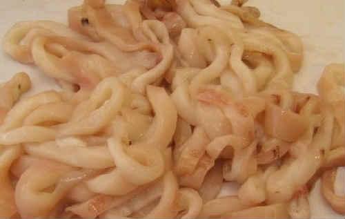 Кальмары в духовке со сметаной. Кальмары в сметане: рецепты приготовления с фото