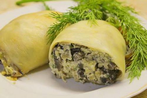Фаршированные кальмары с грибами и сыром в духовке. Фаршированные кальмары – 10 простых и вкусных рецептов