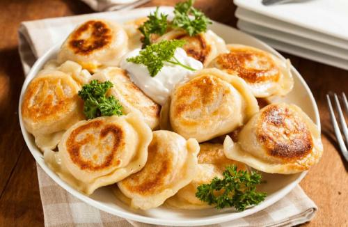 Как жарить пельмени на сковороде. Пельмени жареные на сковороде — пошаговые рецепты. Как приготовить вкусно?