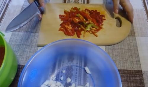 Можно ли делать аджику из свеклы на зиму без добавления соли. Салаты из свеклы на зиму: 7 очень вкусных рецептов Пальчики оближешь