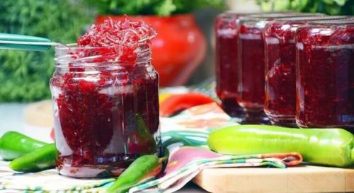 Можно ли делать аджику из свеклы на зиму без добавления соли. Салаты из свеклы на зиму: 7 очень вкусных рецептов Пальчики оближешь