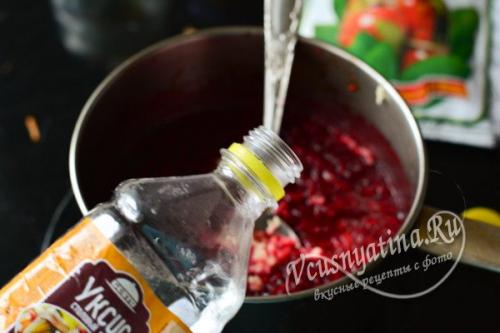 Как правильно упаковывать аджику из свеклы на зиму. Свекольная Аджика на зиму через мясорубку