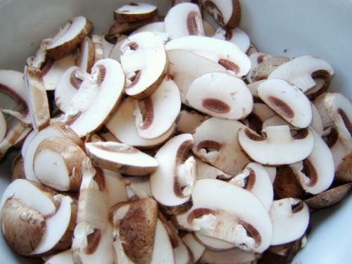 Тушеные кальмары с грибами. Кальмары с грибами в сметане