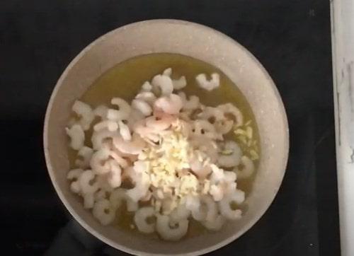 Фаршированные кальмары с сыром в духовке. Фаршированные кальмары — рецепты приготовления в духовке, на сковороде