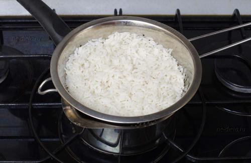 Фаршированные кальмары с рисом и сыром. Как приготовить кальмары, фаршированные рисом и яйцом — рецепт фаршированных кальмаров в духовке с пошаговыми фото