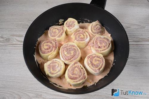 Пельмени жареные с луком и томатной пастой. Как пожарить пельмени на сковороде — быстрые и вкусные рецепты 30 Пельмени жареные с луком и томатной пастой. Как пожарить пельмени на сковороде — быстрые и вкусные рецепты 30