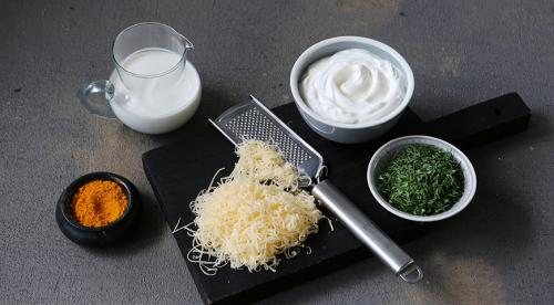 Пельмени в томатно-сметанном соусе на сковороде 05