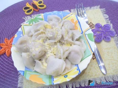 Пельмени под сырным соусом. Запеченные пельмени в яично-сливочном соусе 21