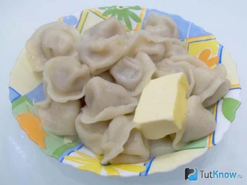 Пельмени под сырным соусом. Запеченные пельмени в яично-сливочном соусе 20