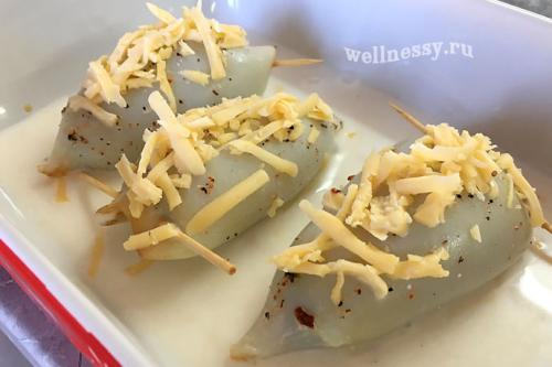 Кальмары фаршированные рисом и грибами в сливочном соусе. Кальмары фаршированные рисом, грибами и овощами