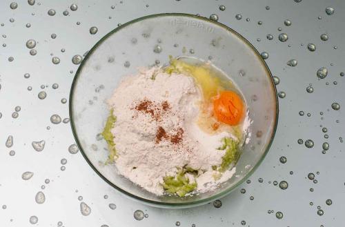 Пицца из кабачков в духовке. Как приготовить пиццу из кабачков в духовке — рецепт вкусной и полезной пиццы на кабачковой основе с пошаговыми фото