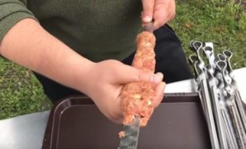 Люля-кебаб куриный на мангале. Армянский кебаб
