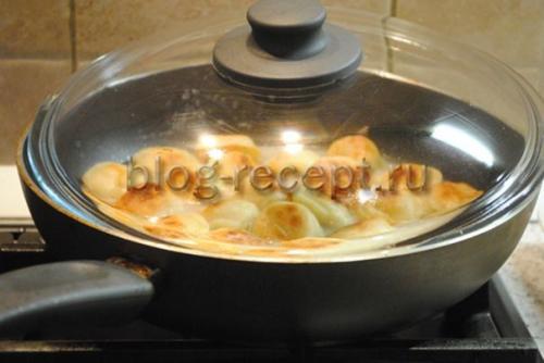 Как пожарить пельмени по простым и понятным.. Жареные пельмени на сковороде рецепт с фото