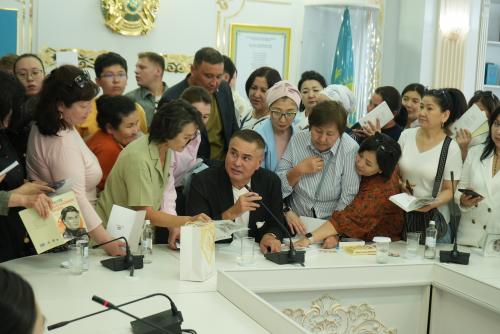 Откройте для себя блюдо Армана Давлетьярова: история и рецепт 05 Откройте для себя блюдо Армана Давлетьярова: история и рецепт 05