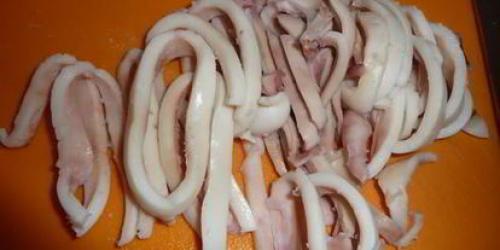 Завтрак на скорую руку: рецепт кальмаров в сырном соусе 03 Завтрак на скорую руку: рецепт кальмаров в сырном соусе 03