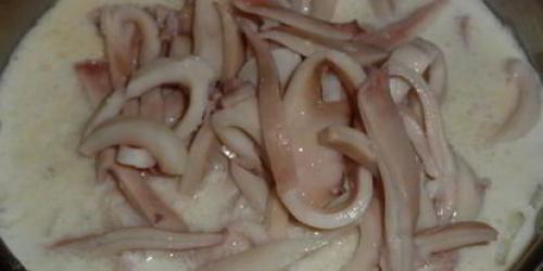 Завтрак на скорую руку: рецепт кальмаров в сырном соусе 06 Завтрак на скорую руку: рецепт кальмаров в сырном соусе 06