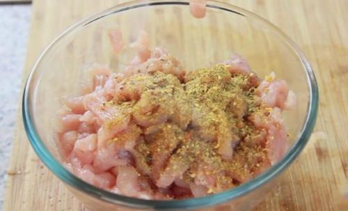 Шаурма со свининой и солеными огурцами. Шаурма в домашних условиях — 7 рецептов вкусной шавермы