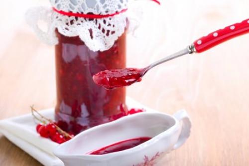 Можно ли добавить другие ингредиенты в сметанный соус. 10 рецептов вкусного сметанного соуса к салатам, мясу, гарнирам и не только