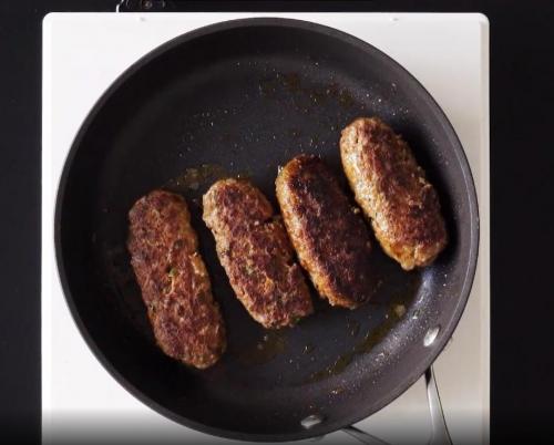 Шаурма с люля-кебаб и чесночным соусом. Что кладут в шаверму? 07 Шаурма с люля-кебаб и чесночным соусом. Что кладут в шаверму? 07