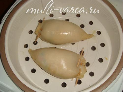 Морской вкус на столе: 15 лучших рецептов фаршированных кальмаров 11 Морской вкус на столе: 15 лучших рецептов фаршированных кальмаров 11