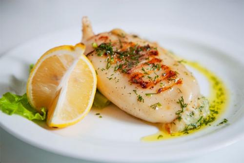 Можно ли запекать кальмара в духовке без использования масла