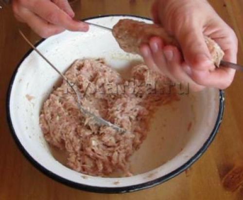 Люля-кебаб куриный на мангале. Описание