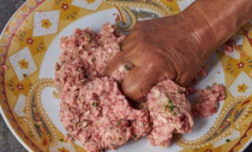 Как приготовить люля-кебаб из говядины на мангале. Люля кебаб на мангале из говядины