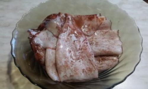 Как долго готовить поросят из кальмаров фаршированных. Фаршированные кальмары «Поросята»