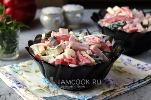 Вкусный и полезный: салат с ветчиной и болгарским перцем 29