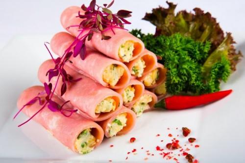 Как правильно нарезать ветчину для салата. 20 рецептов рулетиков из ветчины, от которых гости будут в восторге