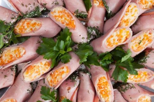 Как правильно нарезать ветчину для салата. 20 рецептов рулетиков из ветчины, от которых гости будут в восторге