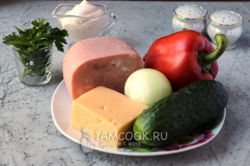 Вкусный и полезный: салат с ветчиной и болгарским перцем 22