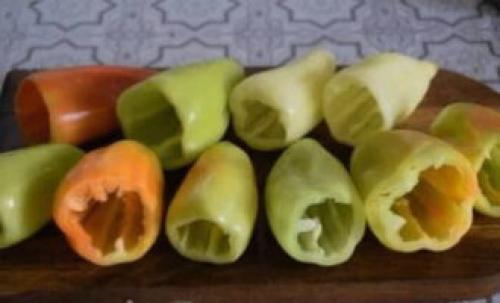 Замороженный фаршированный перец в мультиварке. Фаршированные перцы с фаршем и рисом в мультиварке Редмонд