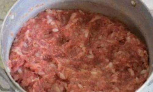 Замороженный фаршированный перец в мультиварке. Фаршированные перцы с фаршем и рисом в мультиварке Редмонд