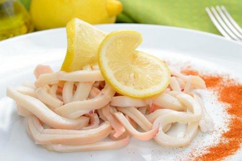 Можно ли заменить кальмаров другими морепродуктами при приготовлении в духовке. Что приготовить из кальмаров: 20 быстрых и вкусных рецептов