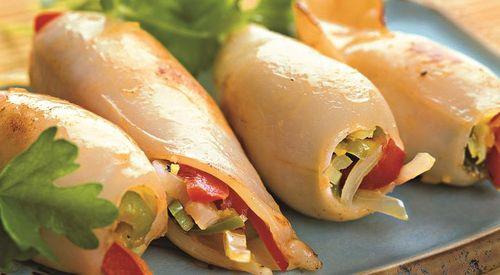 Можно ли готовить фаршированный кальмар в микроволновке. Вкусные рецепты с кальмарами в микроволновке