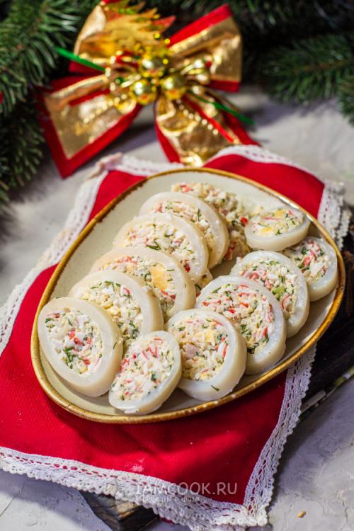 Необычный рецепт: фаршированный кальмар крабовыми палочками и яйцом 08 Необычный рецепт: фаршированный кальмар крабовыми палочками и яйцом 08
