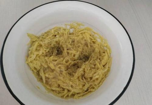 Как приготовить драники с салом и сметаной. Простой и очень вкусный рецепт драников в духовке