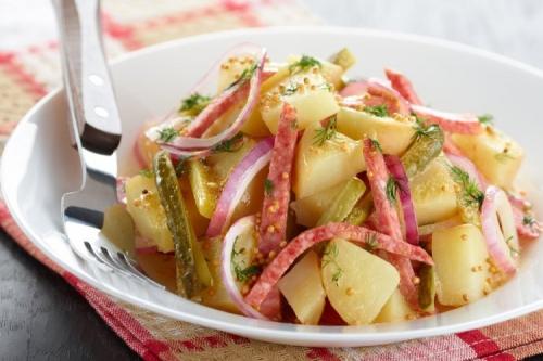 Можно ли использовать маринованные огурцы на зиму для приготовления салатов и закусок. 20 салатов с солеными огурцами, которые всегда получаются вкусными