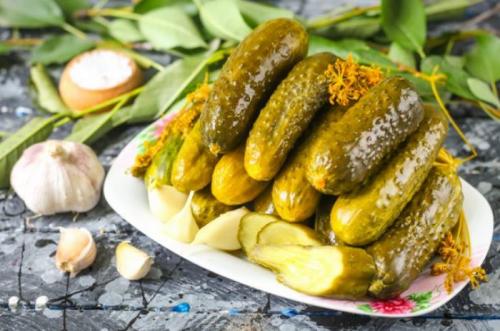 Как долго хранятся огурцы с горчицей без сахара. Огурцы, как бочковые с горчицей в банках на зиму (хрустящие и очень вкусные)