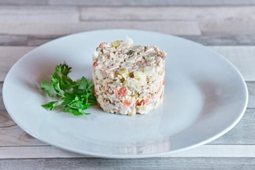 Можно ли использовать маринованные огурцы на зиму для приготовления салатов и закусок. 20 салатов с солеными огурцами, которые всегда получаются вкусными