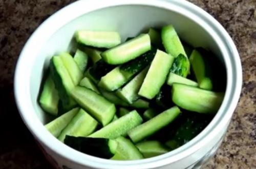 Сколько времени нужно на приготовление барских огурцов без сахара и уксуса. Маринованные огурцы быстрого приготовления с уксусом за 1 час