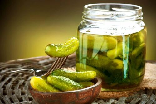 Какие ингредиенты нужны для приготовления маринада для огурцов на зиму. 15 быстрых рецептов рассола для огурцов на зиму
