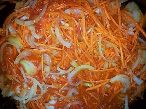 Лечо пальчики оближешь с чесноком. Лечо «Пальчики оближешь» из болгарского перца с помидорами, морковью, луком