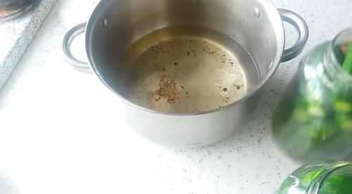 Огурцы маринованные на зиму рецепт на 1 литровую банку.. Самый вкусный рецепт консервированных огурцов на зиму на 1 литр