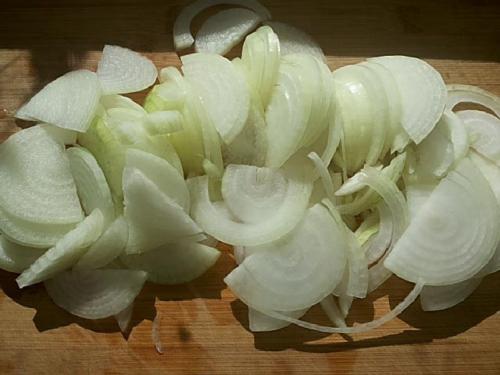 Лечо пальчики оближешь с чесноком. Лечо «Пальчики оближешь» из болгарского перца с помидорами, морковью, луком