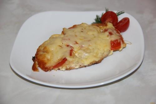 Курица с помидорами и сыром в мультиварке. Помидоры, сыр и куриное филе – вот рецепт хорошего настроения